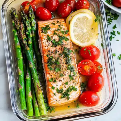 Salmon with Asparagus and Lemon Sauce